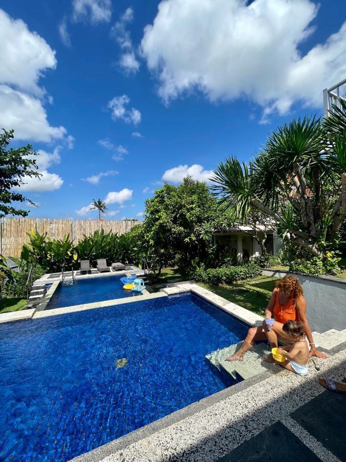 Private Suite In A Kids Friendly Big Shared Villa In Canggu Exterior photo
