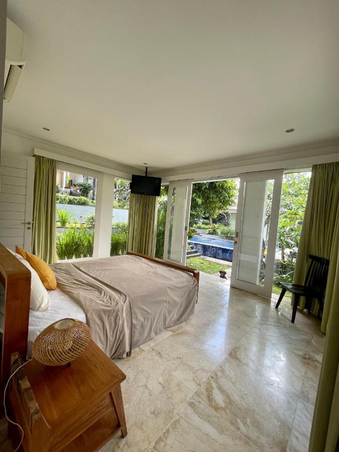 Private Suite In A Kids Friendly Big Shared Villa In Canggu Exterior photo