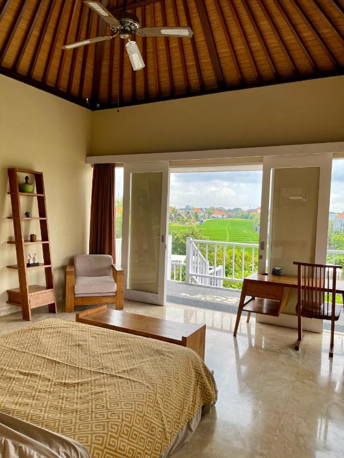 Private Suite In A Kids Friendly Big Shared Villa In Canggu Exterior photo