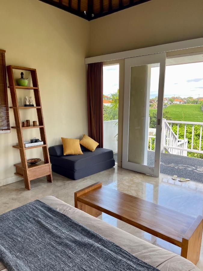 Private Suite In A Kids Friendly Big Shared Villa In Canggu Exterior photo