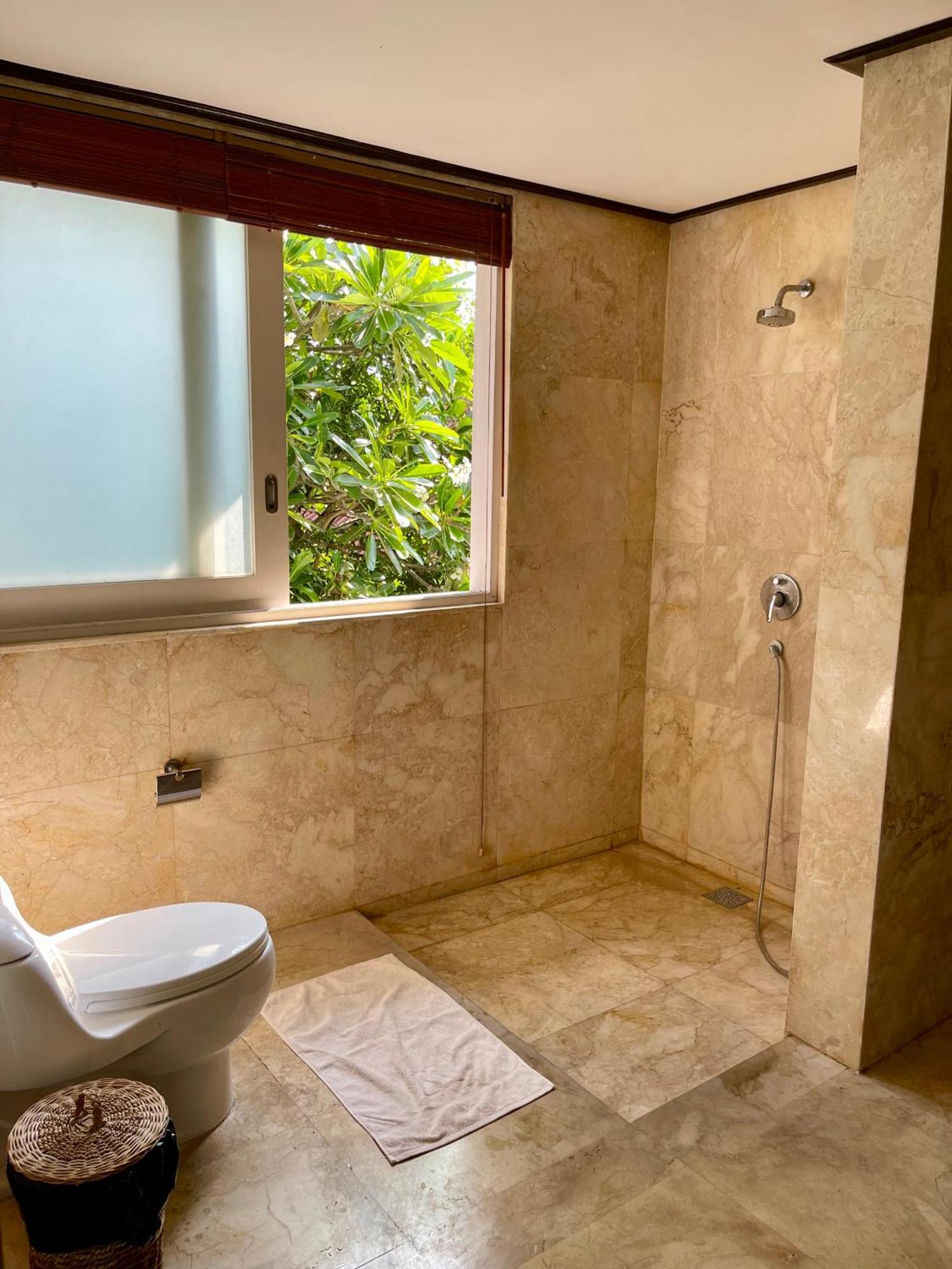 Private Suite In A Kids Friendly Big Shared Villa In Canggu Exterior photo